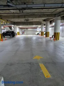Lahore Gulberg Central - The Avenair - Premium One Bed Apartment - Image 3