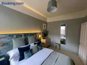Cosy Room In homestay - Image 4