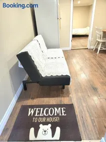 Cozy spacious Apt In Laval, Greater Montreal - Image 3