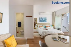 The Manga Beach Sea View Studio Sandy Beach Crystal clear water & 5G Fiber WiFi - Image 2