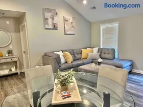 Modern 2bd 2ba - Near I75, No Steps, Free Wifi - Image 1