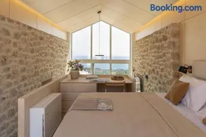Eks Mani Peninsula Retreat - Image 4