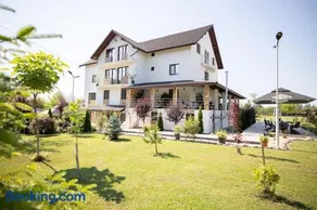 Rem Garden - Image 1