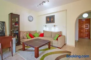 Cozy 3-BD Villa Natalia, Walk to Beach - Image 5