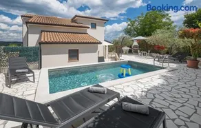 Villa Palazzon by Villas Guide - Image 2