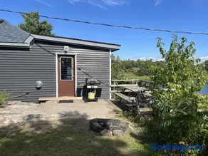 2-bedroom Waterfront Cottage in Georgian Bay - Rockwood #7 - Image 2