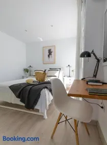 Cozy and sea views private terrace apartment - Image 1