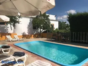 Elegant Villa in El Saucejo with Private Pool - Image 1