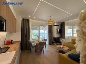 Blue Tree Suites - Image 2