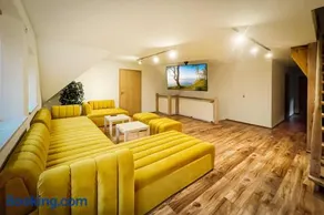 Luxus Fachwerkhaus mit Sauna & Pool - Image 3