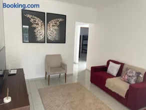 Seu refúgio com três quartos e garagem gigante - Image 1