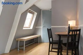 Westerpark Suites - Image 3