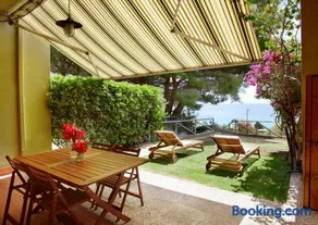 Pinus Village Sea Front Apartment - Image 1