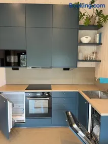 Mysigt attefallshus med närhet till stad och hav - Image 4