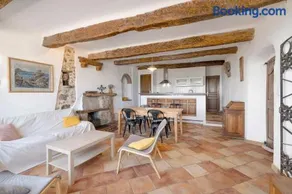 Cottage In Village Provencal Azur - Image 3