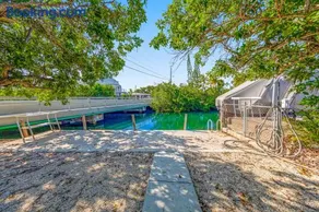 MA147 Yellowtail House - Image 4