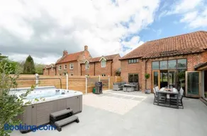 3 Bed in Banningham oc-rftg - Image 3