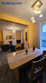 The Maisonette central Buxton - Image 2