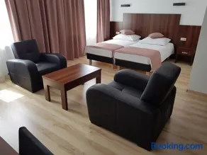Pod Kominem Pokoje i Apartamenty - Image 1