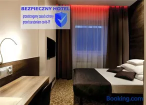 Nu Hotel - Image 1