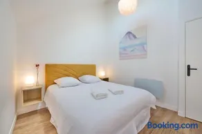 Duplex standing 7min➤Fontainebleau-INSEAD⎮45min➤Paris - Image 2