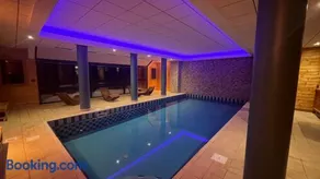 Risoul Appartement Rénové Piscine Balcons de Sirius - Image 1