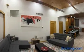 HUGE Vintage 3BR Downtown Loft - Image 2