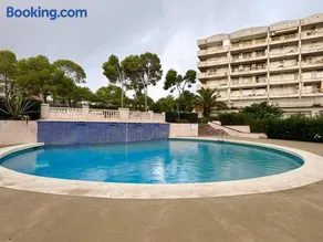 Apartsalou Masia - Image 1