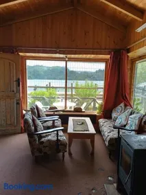 Cabin by the day in front of the Pastahue Lagoon - Image 2