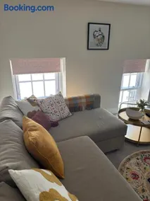 Hop Loft, Huntingdon town centre - Free parking close by - Image 3