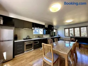 Cape Cod Chalet, alpine-getaways - Image 4