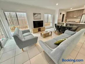 Absolute Familial Paradise- Greenbank - Image 2