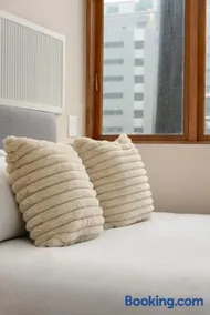 Modern City Haven - Image 3