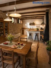 Casa rural amb BBQ, riu i muntanya - by CaLQuEROL - 12 pax - Image 2