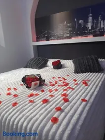 LuX Apartments - Image 3