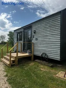 Lakeside Shepard's Hut 'Sanderling' - Image 3
