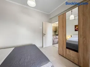 Ameli Apartment W/ Mountain View - Image 4