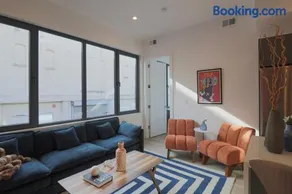 Unit 7 Spacious 3 Bedroom Plus Sofa Bed Sleeps 10 - Image 1