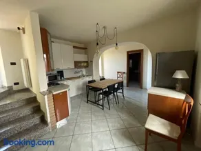 J House - Image 4