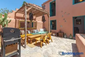 Coocoomos Casa Moroccan Style Villa - Image 2