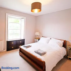 Rounceval House - Image 3