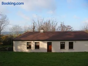 Mountshannon cottage - Image 1