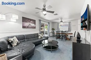 Home away from Home - Gem - Serene - Sanctuary - Image 1