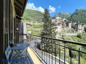 Peace and relaxation in Buggio, surrounded by greenery - Image 1