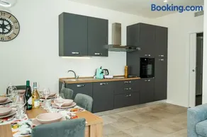 Andrea Lake room - Image 1