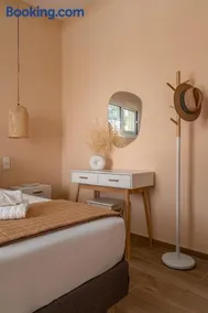 Dimelli Luxury Suites - Image 1