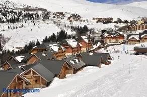 Saint François Longchamps Loc à la Montagne avec piscine été hiver vg23 - Image 1