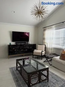 Regiane Residence - Image 2