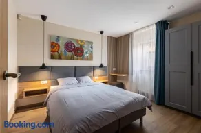 Lab1 House - Image 2