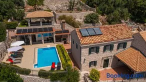 Villa Dia by Villas Guide - Image 2